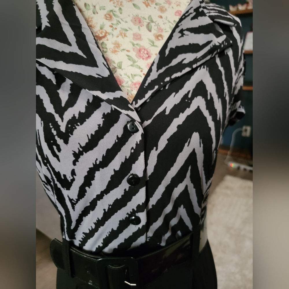Enfocus Studio Monochrome Animal Print Dres-size12 - Picture 3 of 6